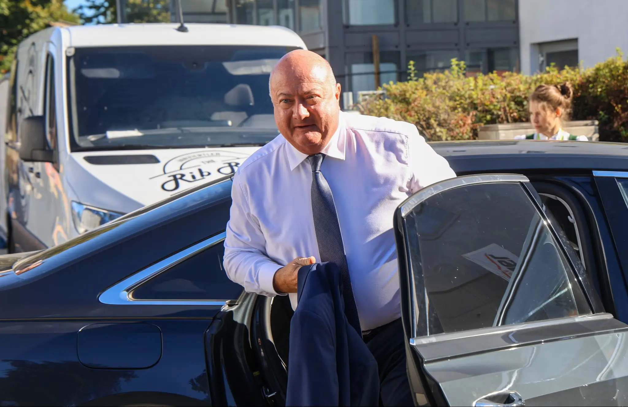 Спецназ Cobra протаранил лимузин канцлера на автобане А1